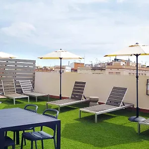 https://feelathome-stadium-apartments.topbarcelonahotels.com